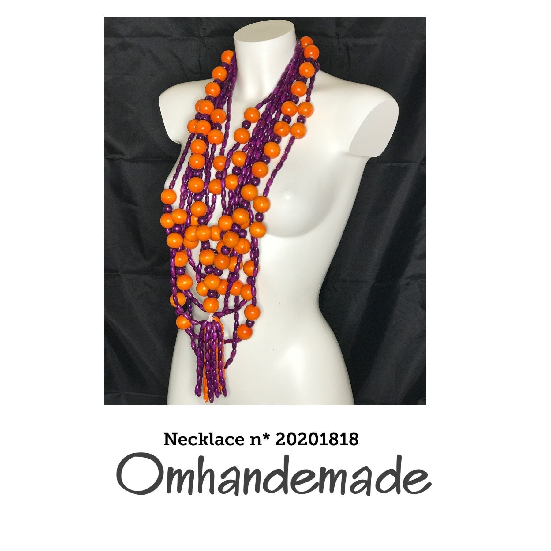 20201818 Collana lunga multifilo elementi in legno viola ed arancioni chiusura in pelle più nappa senza chiusura - OmhandEmade