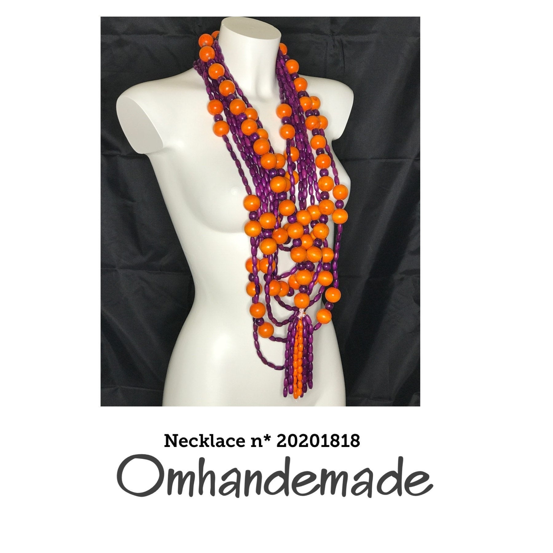 20201818 Collana lunga multifilo elementi in legno viola ed arancioni chiusura in pelle più nappa senza chiusura - OmhandEmade